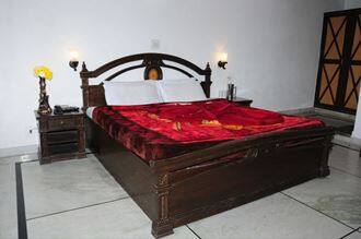 Hotel The Breezy Valley Club, Chail 3